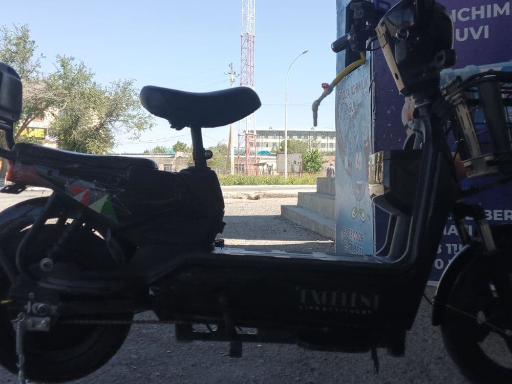Скутер срочно продаётся,пожалуйста заберите со скидкой мы в бухаре — 1