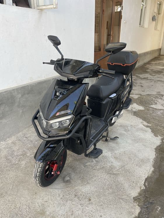 Skuter sotiladi yoke 3 balonligiga almashtiraman — 1