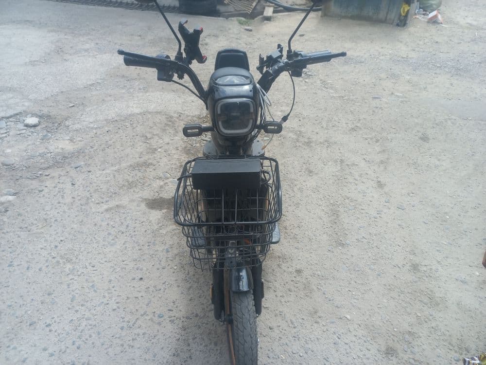 Skuter velomax yomkost 60km — 1