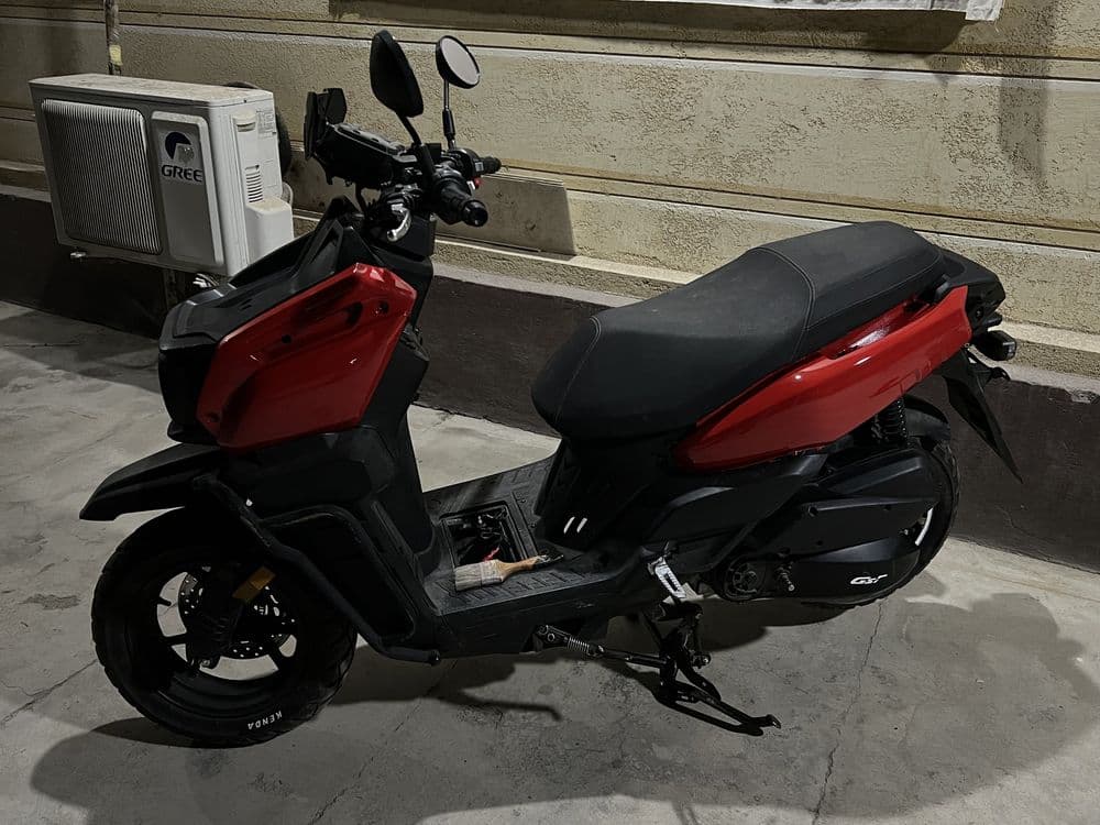 Скутер 150 куб GST — 1