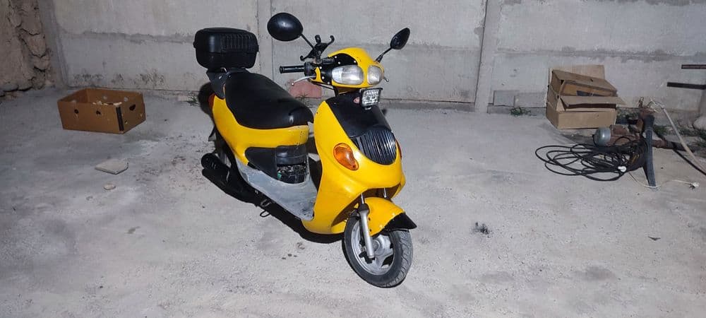 Arzon skuter. 70sm³, 2takt kalitda yuradi — 1