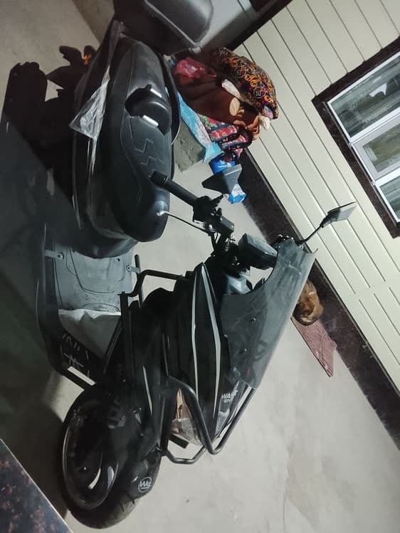 Watsat sport skutr — 1