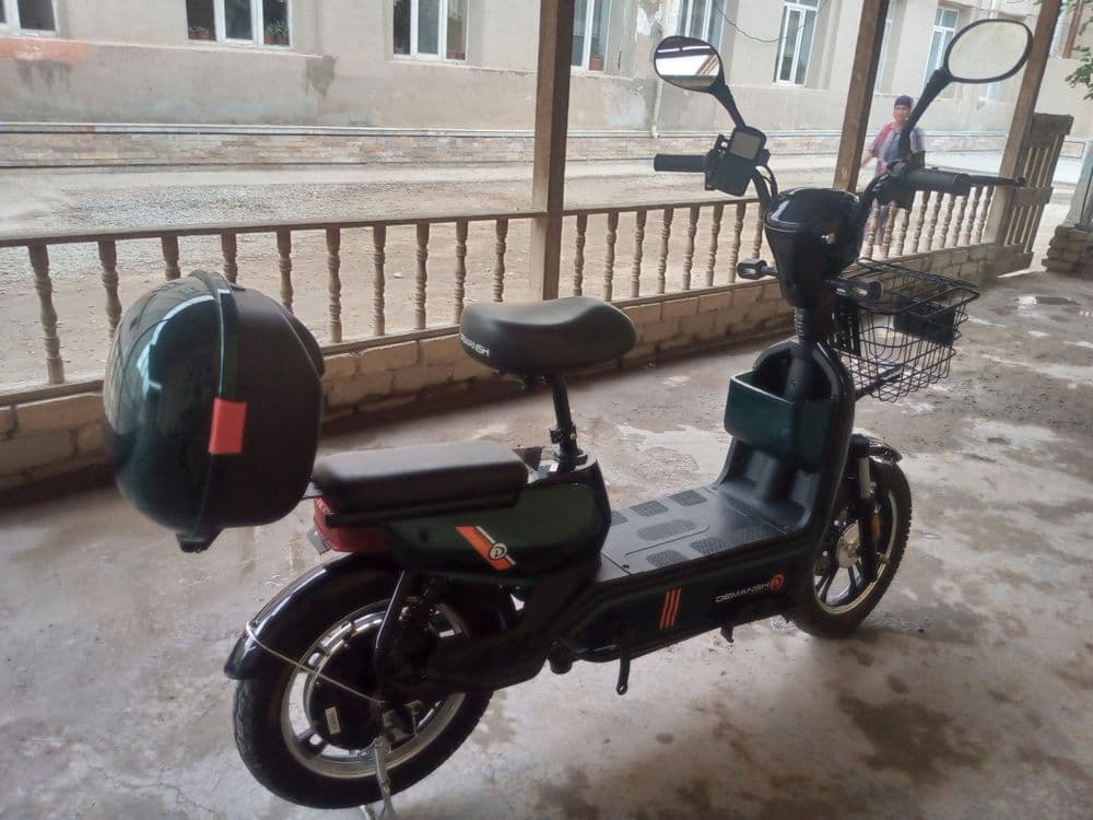 Skuter demanch tezlik 55 bir zaryadda 90km yuridi pulini kelishmiz — 1