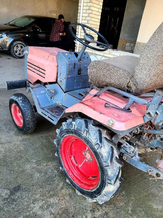 Mini Traktor 2 porshinlik — 1