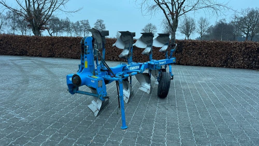 Lemken Europal 8 Omoch , Belarus, Claas Arion, John Deere tortadi — 1