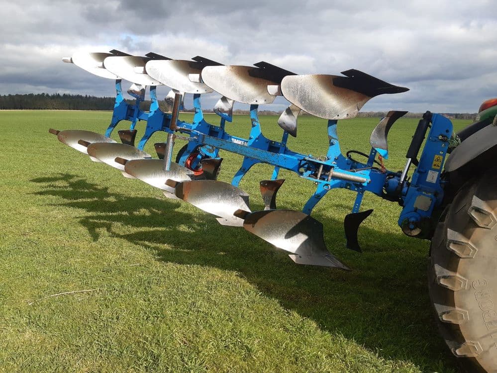 Lemken Europal 7 Claas Arion, Case Puma Belarus tortadi — 1