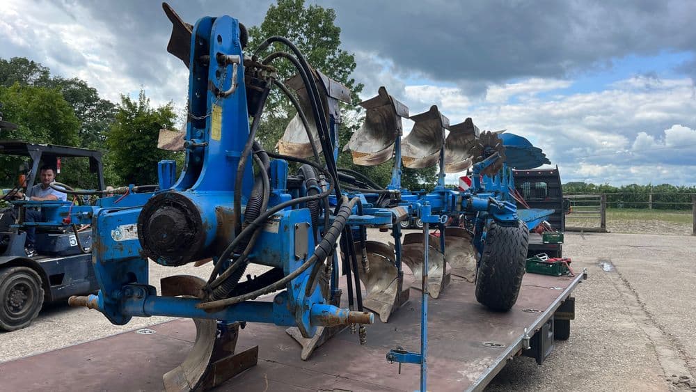 Lemken Vari-Opal 8, Claas, Case, John Deere, Belarus tortadi — 1