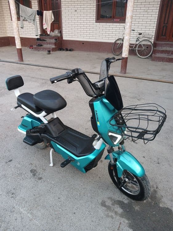 Racing skuter sotiladi — 1