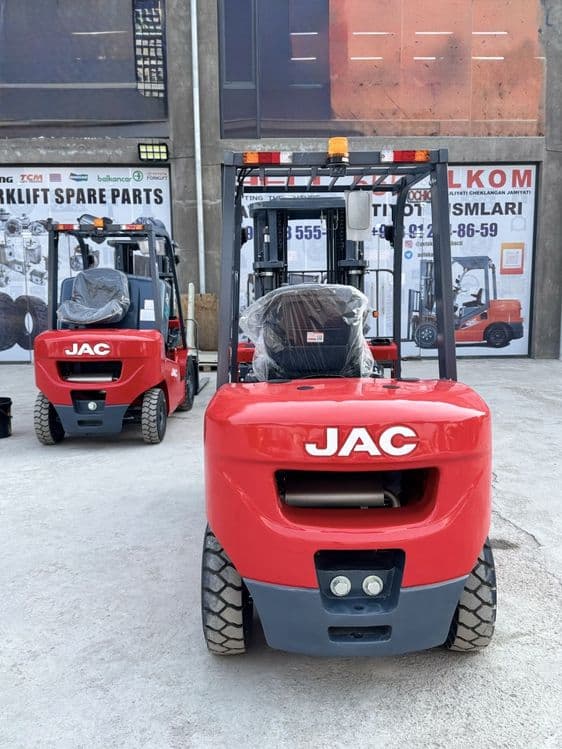 Вилочный погрузчик Автокара Кара "JAC" 3 тонна 3 метр — 1