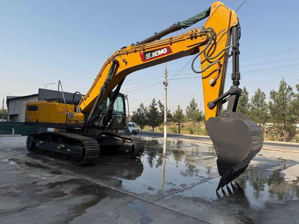 Гусеничный экскаватор XCMG-XE370G (2.1M3) — 1
