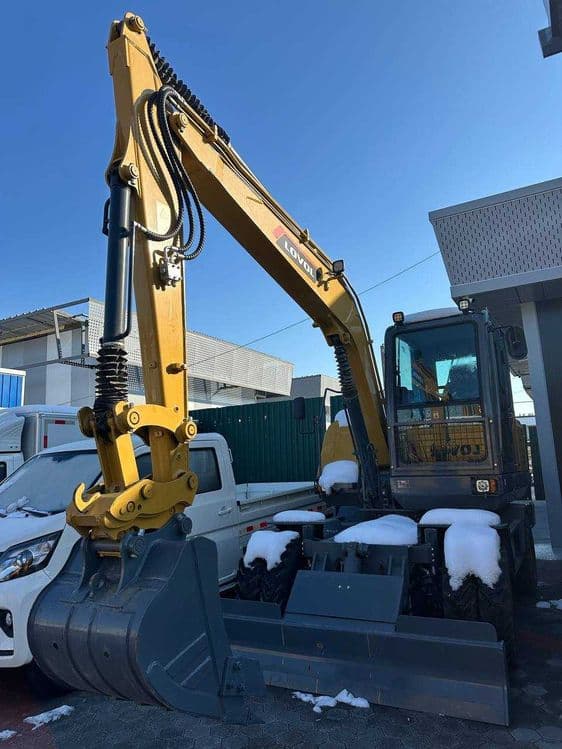 G'ildirakli ekskavator Lovol (0.3 куб) насия савдо 12 ой samsung XCMG — 1