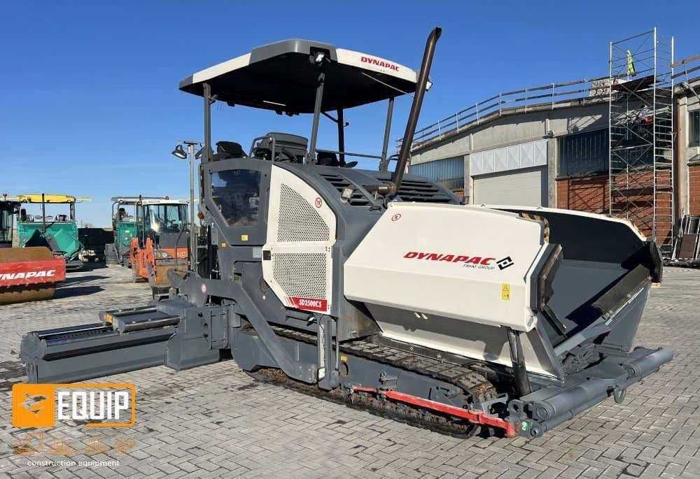 асфальтоукладчик Dynapac SD2500CS — 1