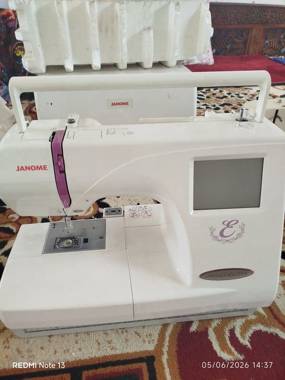Ishlatilgan tikuv mashinalari bor sotaman kelishilgan narxda 3 xil — 1