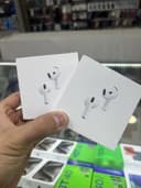 AirPods 4 • Максимальный комфорт и идеальный звук