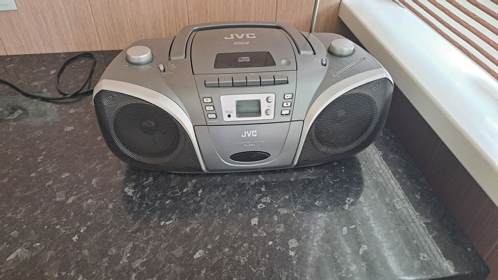 Продаю Магнитафон в отличном состоянии JVC — 1