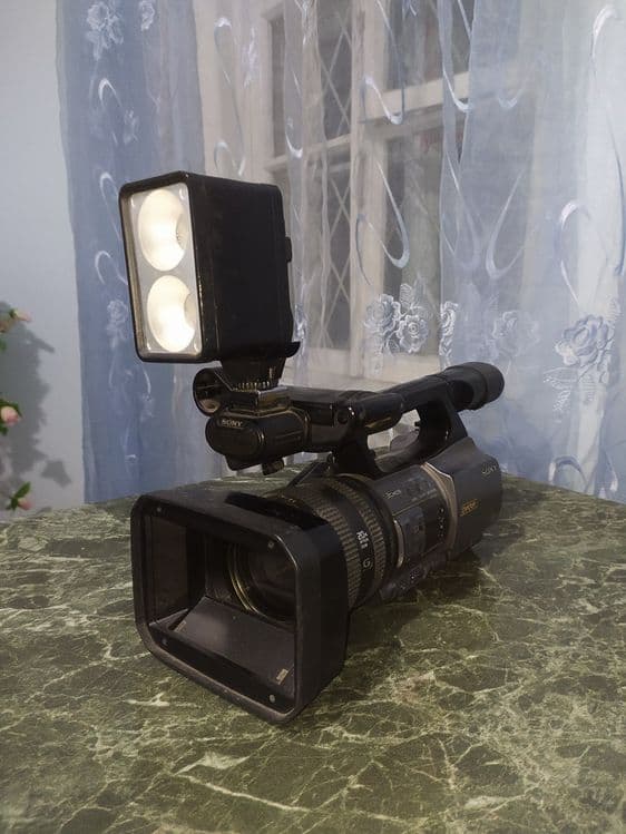 Видео камера SONY PD175 — 1