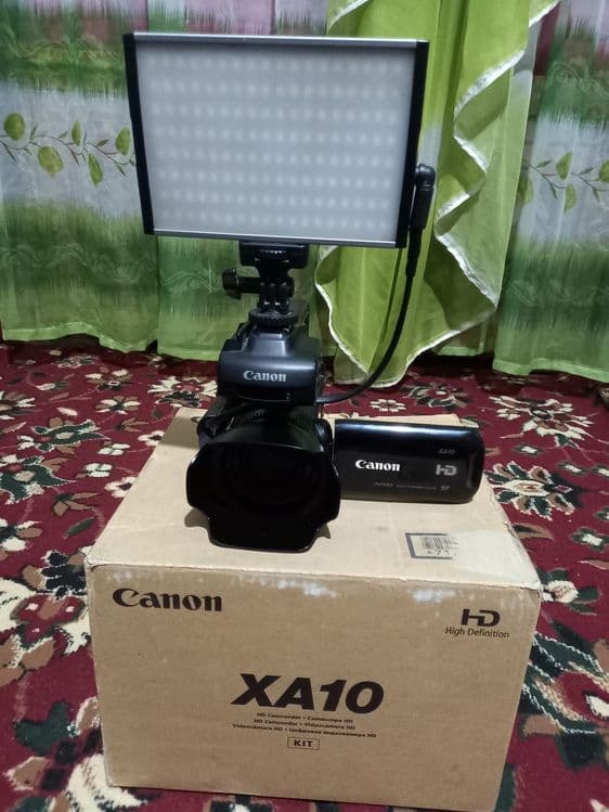 Canon xa 10. SOTILADI — 1