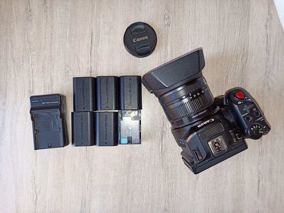 Видеокамера Canon XC 10 4К — 1