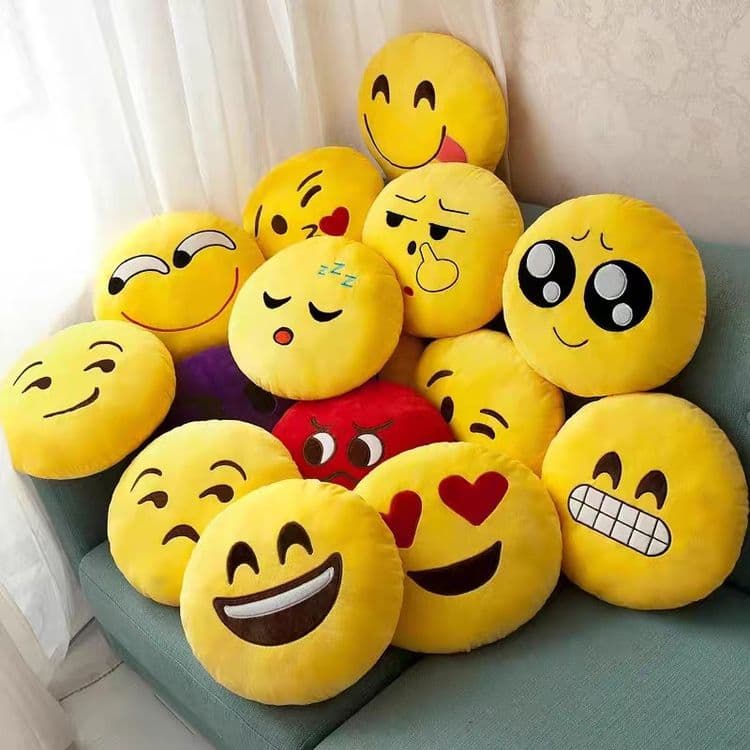 Siz uchun ajoyib stickerli yostiqlar — 1