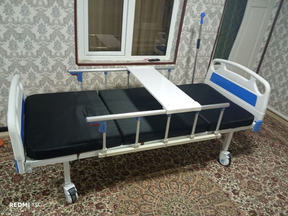 Krovat sotiladi bemorlar uchun — 1