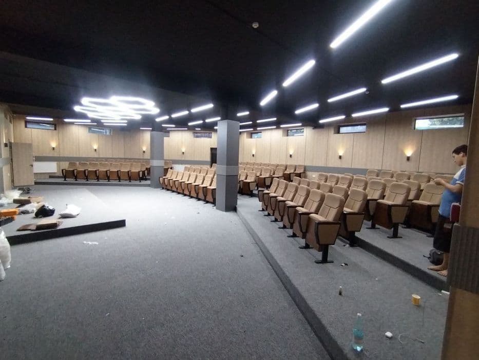 кресла для конференции /Teatr o'rindiqlari — 1