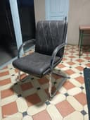 Kreslolar sotiladi 700000 dan