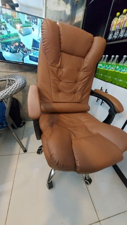 Kreslo divan stol yangi — 1