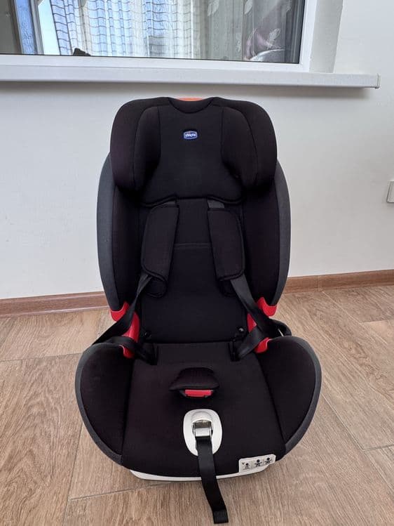 Автокресло Chicco Youniverse Fix 9-36 — 1