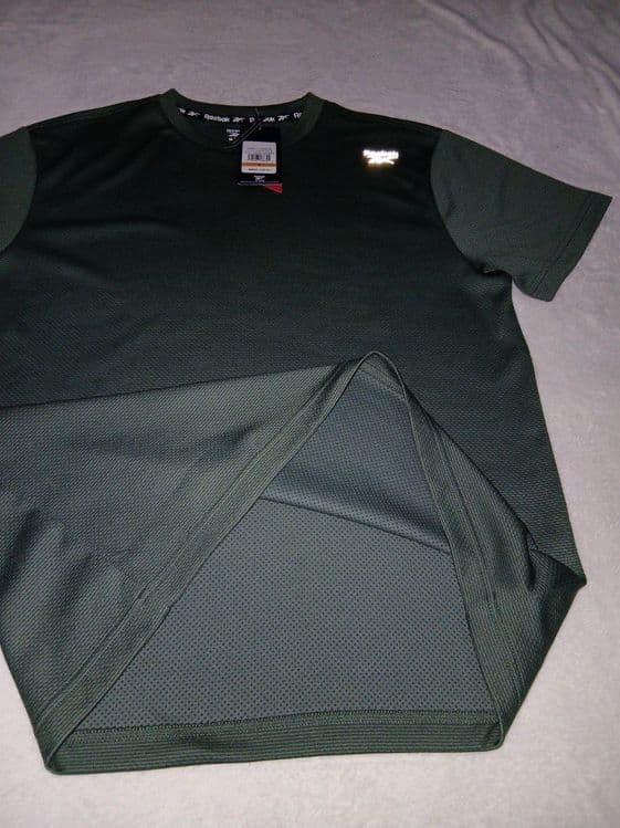 Из США, спортивная футболка бренда "Reebok" (MADE IN CAMBODIA) 180.000 — 1