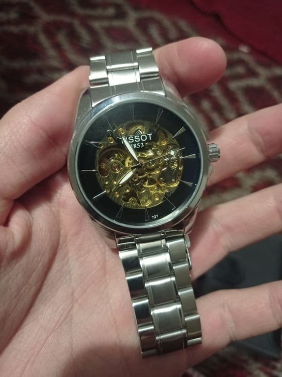 Tissot soat sotiladi — 1