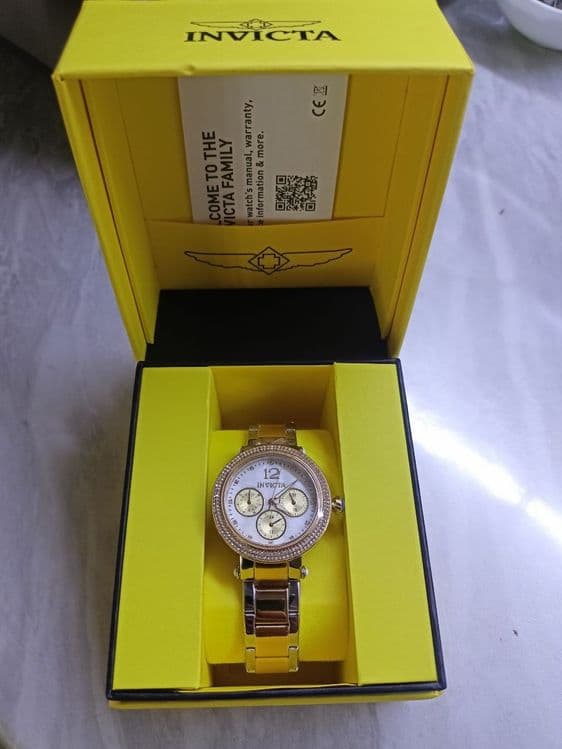 Женские часы Invicta — 1