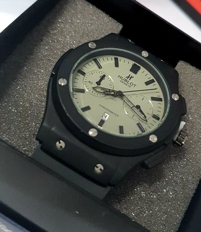 Erkaklar qòl soati Hublot — 1