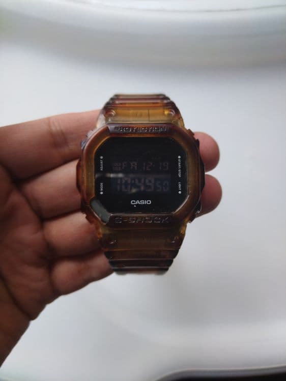 Часы casio g-shock dw-5600ske — 1