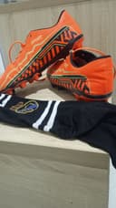 Futbol uchun oyoq kiyim krasofka razmeri 44