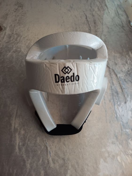 Шлем белый Daedo — 1