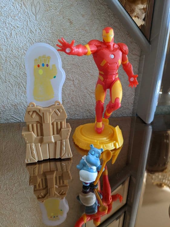 Киндер сюрприз Maxi герои Marvel Iron Man — 1