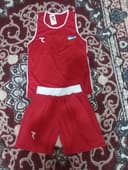 Boks uchun forma rangi: qizil razmer:46