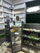Vitrina po'lka sotiladi