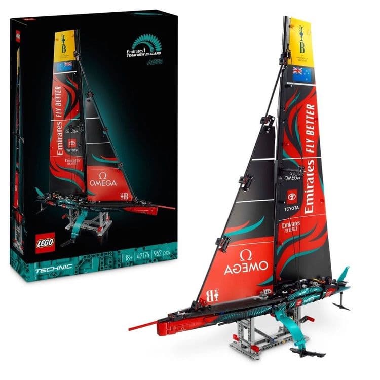 LEGO Technic - Яхта Emirates Team New Zealand AC75 — 1