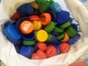 Продам. Пластмассовые крышки для различных творческих поделок .