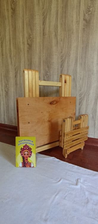 Парта для школьников. — 1