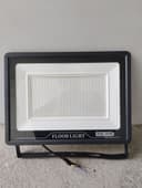 Продаётся прожектор 200w