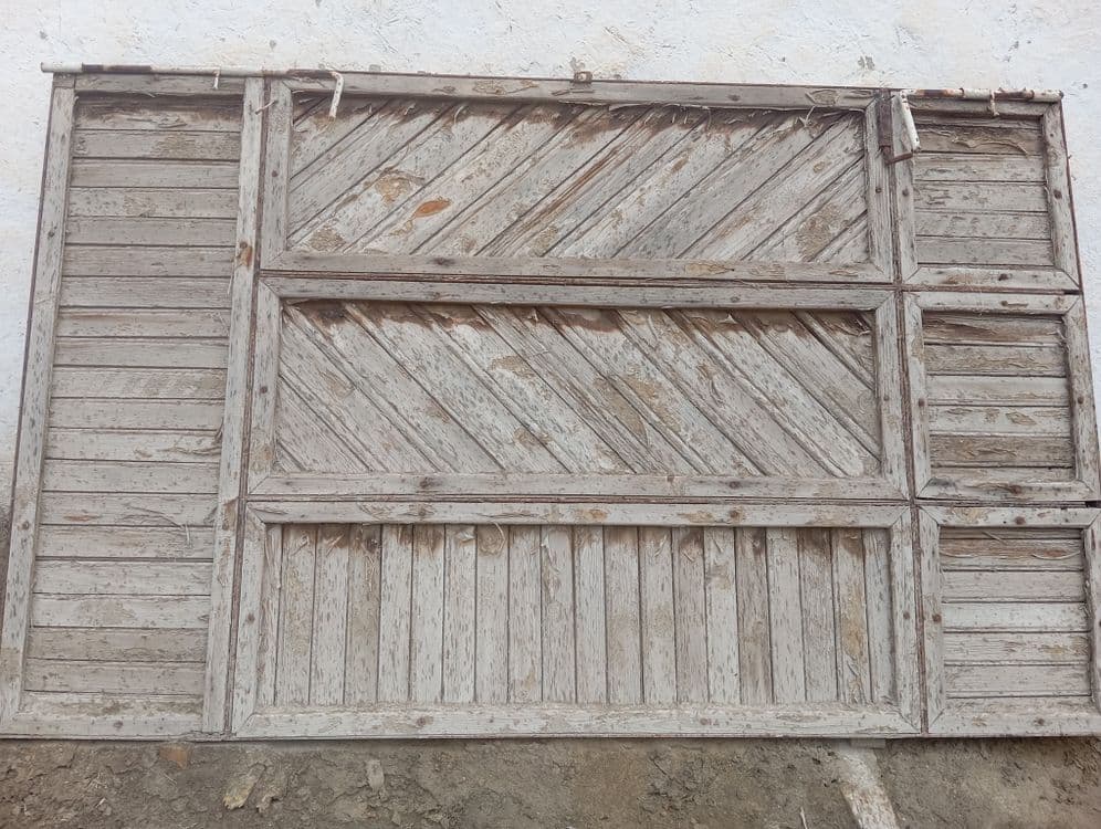 Darvoza sotiladi вората — 1