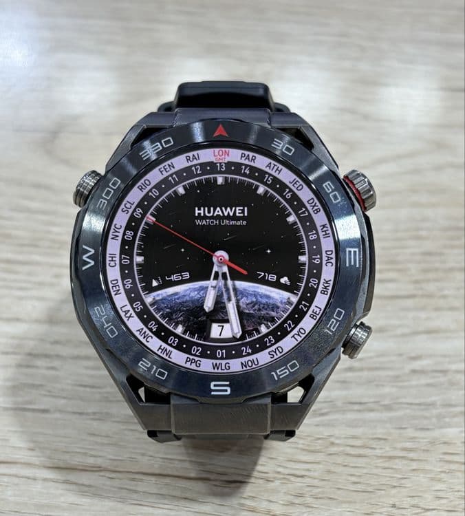 Huawei watch ultimate black — 1