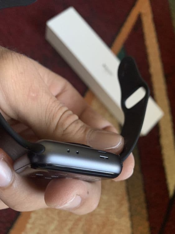 Apple watch 3 42mm — 1