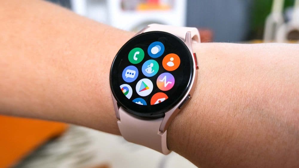 Samsung Watch 4 Gold — 1