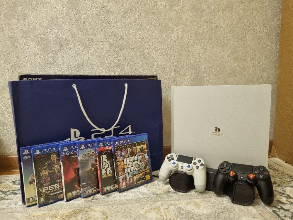 Playstation 4 Pro 1tb официальный — 1