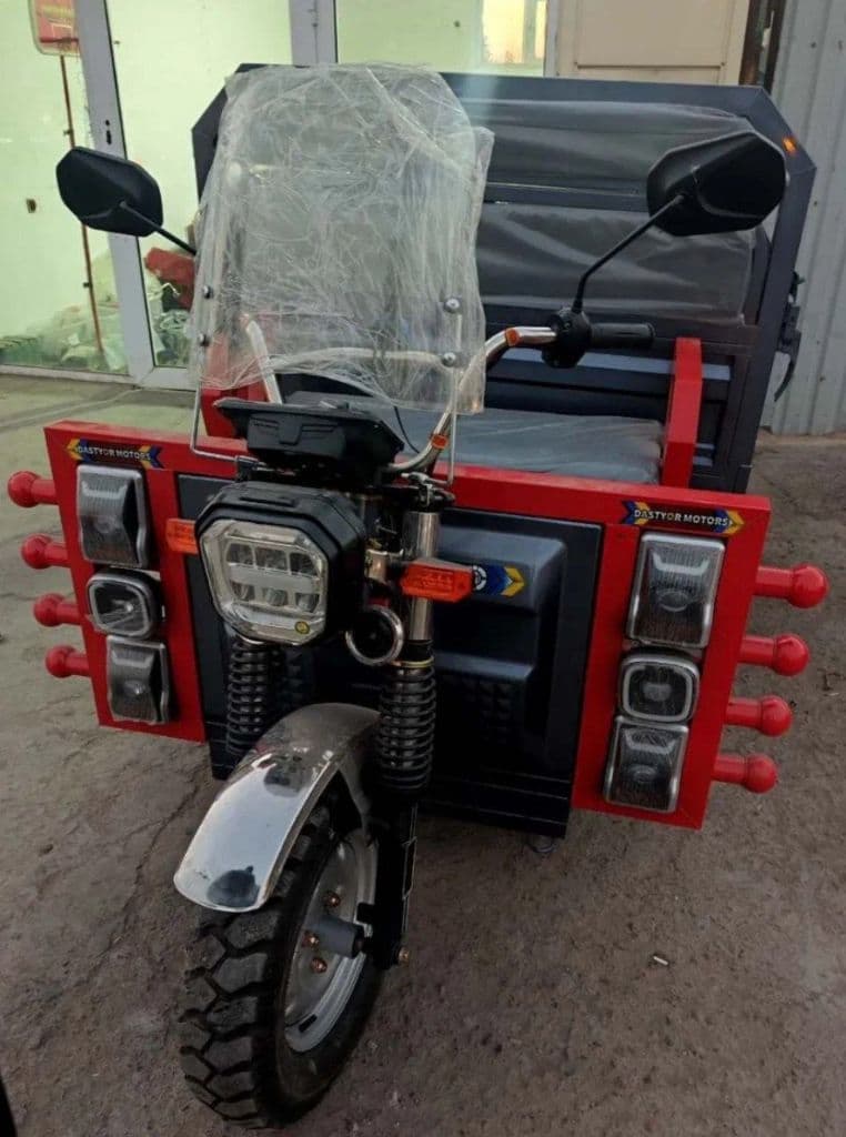 motoskuter yuk tashish — 1