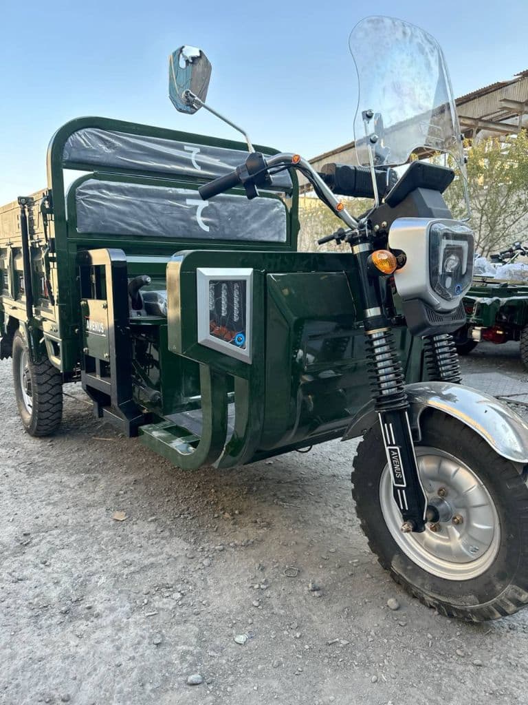 UCH G'ILDIRAKLI ELEKTROMOTOTRANSPORT — 1