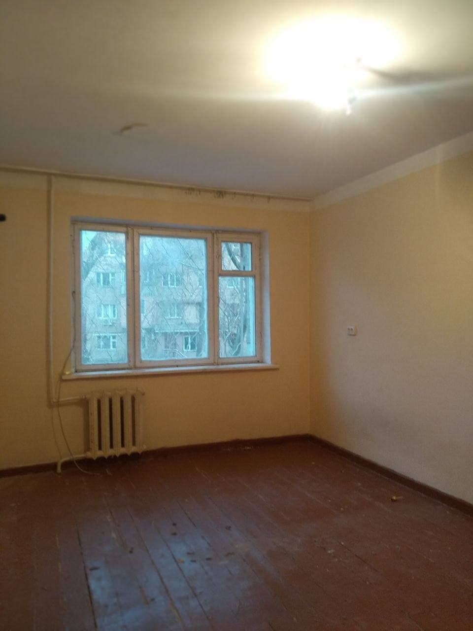 🏤Чил4.1\1\4/28m²Ориентир: Метро Мирзо Улугбек, БунёдкорРемонт: Без ремонта — 1